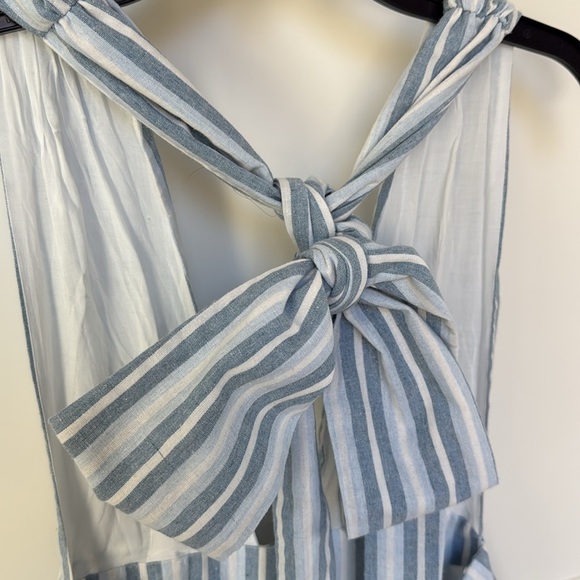 MAJORELLE Callie Romper in Blue Chambray Seersucker Revolve Women’s Medium - Picture 7 of 16